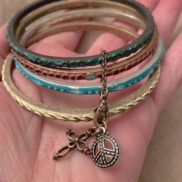 Really small collection of retro bangles w/ a chain of charms ☺️ - Picture 2 of 2